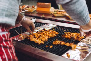 foodiesfeed.com_grilling-chicken-skewers